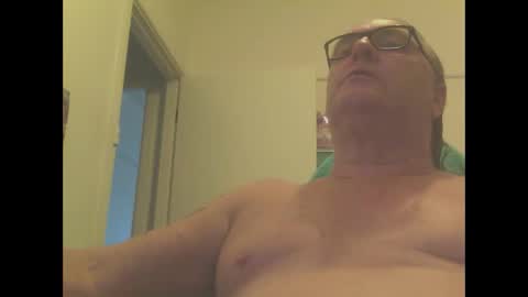 Snapshot of knobout chatting on March 11, 2025, 1:16 am knobout online show from March 11, 2025, 1:16 am