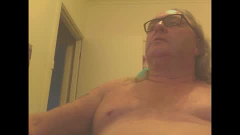 Snapshot of knobout chatting on March 11, 2025, 6:53 am knobout online show from March 11, 2025, 6:53 am