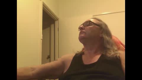 Snapshot of knobout chatting on September 18, 2025, 1:46 pm knobout online show from September 18, 2025, 1:46 pm