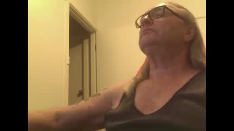 Snapshot of knobout chatting on September 25, 2025, 12:09 pm knobout online show from September 25, 2025, 12:09 pm