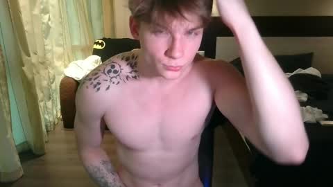 Snapshot of knotsiemens chatting on June 7, 2026, 4:44 pm Adam online show from June 7, 2026, 4:44 pm
