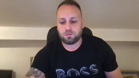 hugo online show from October 12, 2025, 4:00 am