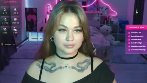 Mia online show from November 8, 2025, 3:12 pm