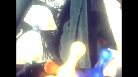 kombanj online show from April 18, 2026, 3:32 am