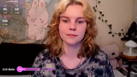 Snapshot of komorebbi chatting on May 6, 2026, 10:26 pm Marta online show from May 6, 2026, 10:26 pm