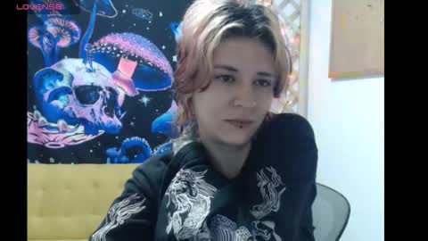 Snapshot of konekokawai chatting on March 27, 2026, 10:37 am konekokawai online show from March 27, 2026, 10:37 am
