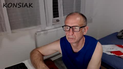 Komsiak online show from September 14, 2025, 8:08 pm