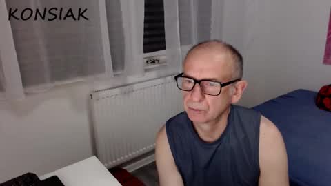 Komsiak online show from October 17, 2025, 9:17 pm