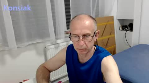 Snapshot of konsiak chatting on June 14, 2026, 7:49 pm Komsiak online show from June 14, 2026, 7:49 pm