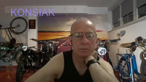 Snapshot of konsiak chatting on June 23, 2026, 7:45 pm Komsiak online show from June 23, 2026, 7:45 pm