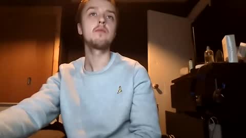 Snapshot of kookieskush chatting on February 18, 2025, 3:10 pm Kookies online show from February 18, 2025, 3:10 pm