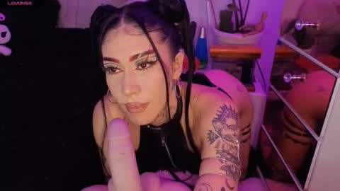 korolova online show from October 17, 2025, 12:14 am