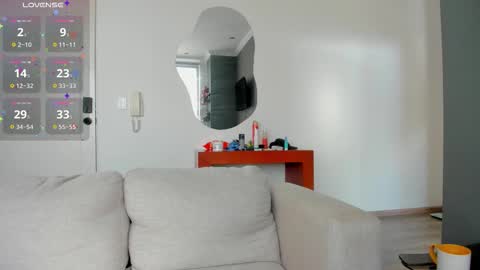 Twiix online show from November 20, 2025, 1:55 pm