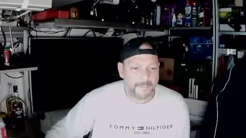 Snapshot of kostasgreek42 chatting on December 2, 2024, 5:26 pm Kosta online show from December 2, 2024, 5:26 pm