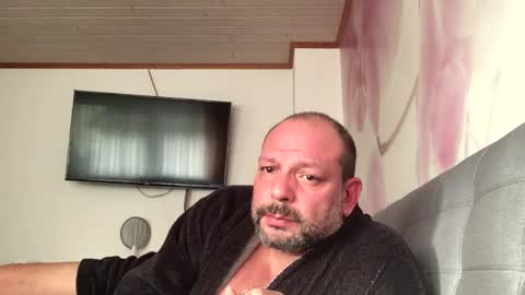 Snapshot of kostasgreek42 chatting on December 5, 2024, 1:38 pm Kosta online show from December 5, 2024, 1:38 pm