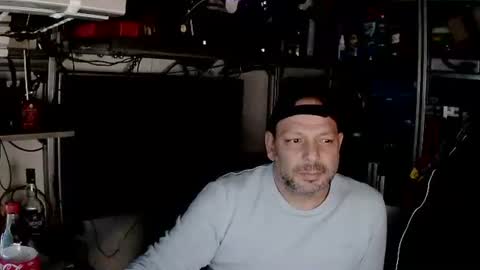 Snapshot of kostasgreek42 chatting on December 7, 2024, 7:43 pm Kosta online show from December 7, 2024, 7:43 pm