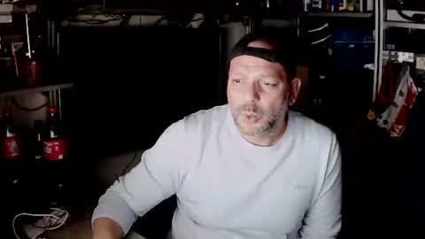 Snapshot of kostasgreek42 chatting on December 21, 2024, 7:38 pm Kosta online show from December 21, 2024, 7:38 pm