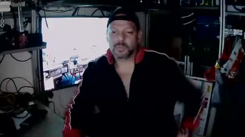 Snapshot of kostasgreek42 chatting on December 29, 2024, 3:57 pm Kosta online show from December 29, 2024, 3:57 pm