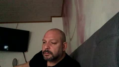 Snapshot of kostasgreek42 chatting on January 2, 2025, 10:05 am Kosta online show from January 2, 2025, 10:05 am