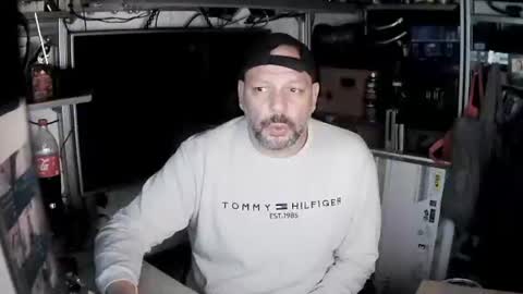 Snapshot of kostasgreek42 chatting on January 5, 2025, 4:27 pm Kosta online show from January 5, 2025, 4:27 pm