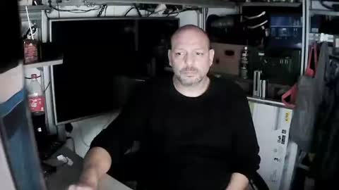 Snapshot of kostasgreek42 chatting on January 6, 2025, 4:55 pm Kosta online show from January 6, 2025, 4:55 pm