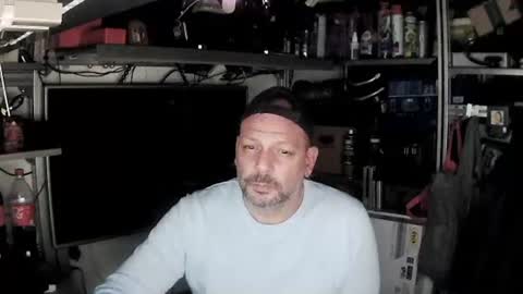 Snapshot of kostasgreek42 chatting on January 8, 2025, 6:20 pm Kosta online show from January 8, 2025, 6:20 pm