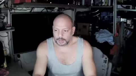 Snapshot of kostasgreek42 chatting on January 31, 2025, 8:12 pm Kosta online show from January 31, 2025, 8:12 pm