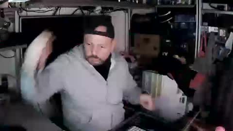 Snapshot of kostasgreek42 chatting on February 16, 2025, 7:05 pm Kosta online show from February 16, 2025, 7:05 pm