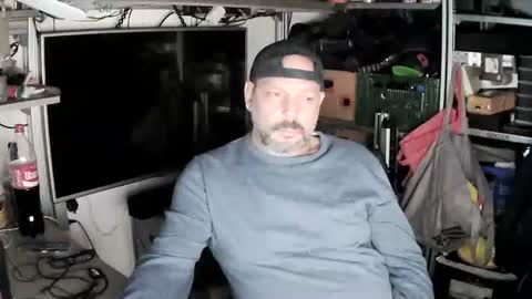 Snapshot of kostasgreek42 chatting on October 12, 2025, 2:16 pm Kosta online show from October 12, 2025, 2:16 pm