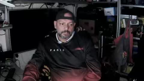 Snapshot of kostasgreek42 chatting on October 26, 2025, 11:38 am Kosta online show from October 26, 2025, 11:38 am