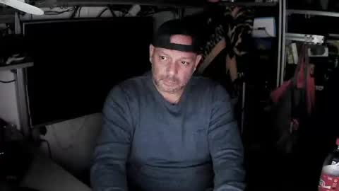 Snapshot of kostasgreek42 chatting on November 2, 2025, 3:36 pm Kosta online show from November 2, 2025, 3:36 pm