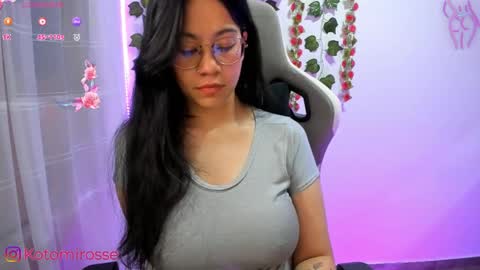 Snapshot of kotomi_rosse chatting on May 7, 2026, 2:28 am Kotomi online show from May 7, 2026, 2:28 am