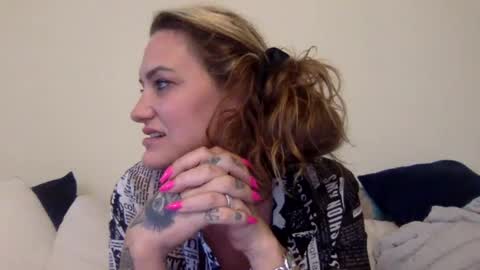 koyoteej online show from January 13, 2025, 2:42 pm