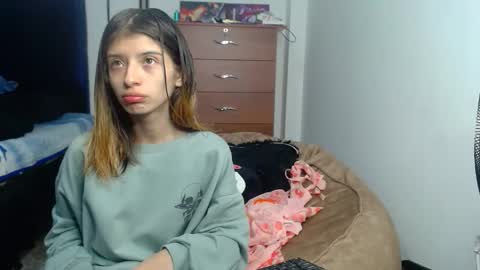 kratos_and_afrodita online show from March 29, 2026, 6:52 pm