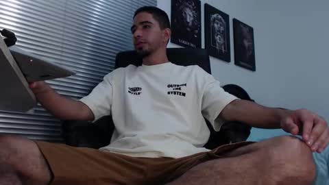 kratoswolf online show from February 20, 2026, 7:47 pm