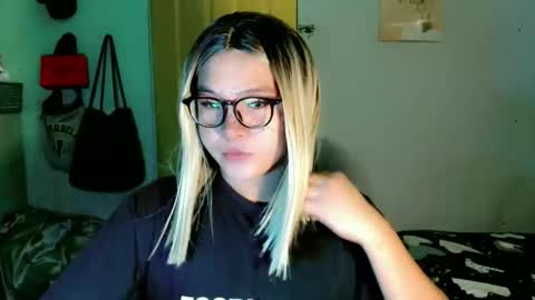krezikeed online show from April 13, 2026, 9:59 am