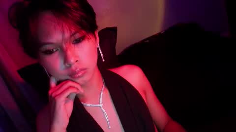 Snapshot of krimpie_xx chatting on May 4, 2026, 12:45 pm krimpie_xx online show from May 4, 2026, 12:45 pm