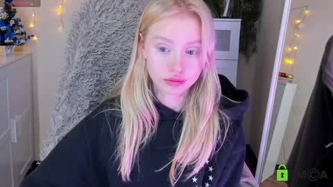 Snapshot of kris_grant chatting on December 28, 2024, 1:28 pm kris_grant online show from December 28, 2024, 1:28 pm