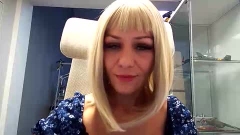 Kristi online show from November 4, 2025, 11:42 am