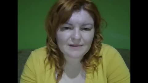 KrisryxONiks online show from April 19, 2026, 6:21 pm