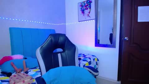 Snapshot of kriss_sweetboobs chatting on February 14, 2026, 12:24 pm kriss_sweetboobs online show from February 14, 2026, 12:24 pm