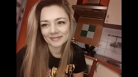 Snapshot of krisssexi chatting on January 8, 2025, 5:48 am KrissSexi online show from January 8, 2025, 5:48 am