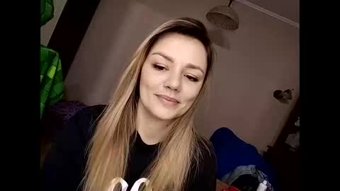 Snapshot of krisssexi chatting on January 24, 2025, 2:41 pm KrissSexi online show from January 24, 2025, 2:41 pm