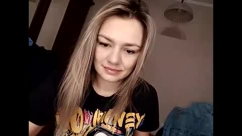 Snapshot of krisssexi chatting on January 30, 2025, 1:53 pm KrissSexi online show from January 30, 2025, 1:53 pm