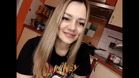 Snapshot of krisssexi chatting on February 9, 2025, 12:28 am KrissSexi online show from February 9, 2025, 12:28 am