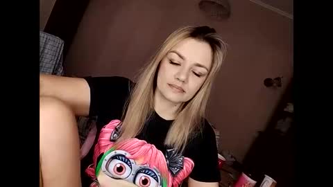 Snapshot of krisssexi chatting on February 18, 2025, 4:58 am KrissSexi online show from February 18, 2025, 4:58 am