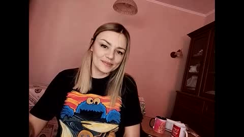 Snapshot of krisssexi chatting on February 25, 2025, 9:09 am KrissSexi online show from February 25, 2025, 9:09 am