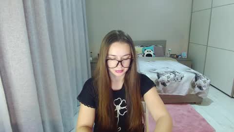 Snapshot of kristall_xxx chatting on October 19, 2025, 4:24 am twitter Annemarye 23 online show from October 19, 2025, 4:24 am