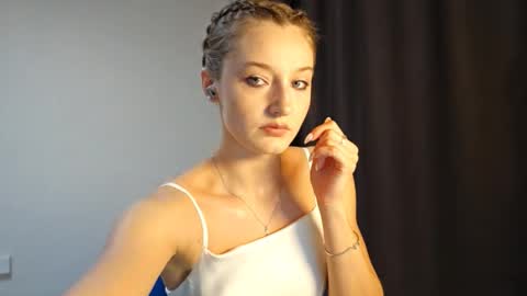 kristandaty online show from February 10, 2026, 1:48 pm