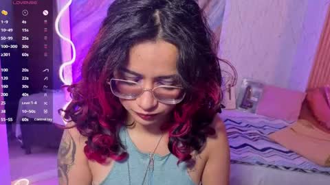 Snapshot of kristen_tay chatting on May 27, 2026, 3:14 am kristen_tay online show from May 27, 2026, 3:14 am